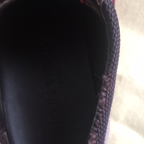 Authentic Louis Vuitton sneakers size 37.5 - Picture 3 of 6